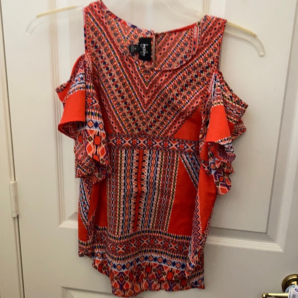FINAL MARKDOWN By & by cold shoulder top medium